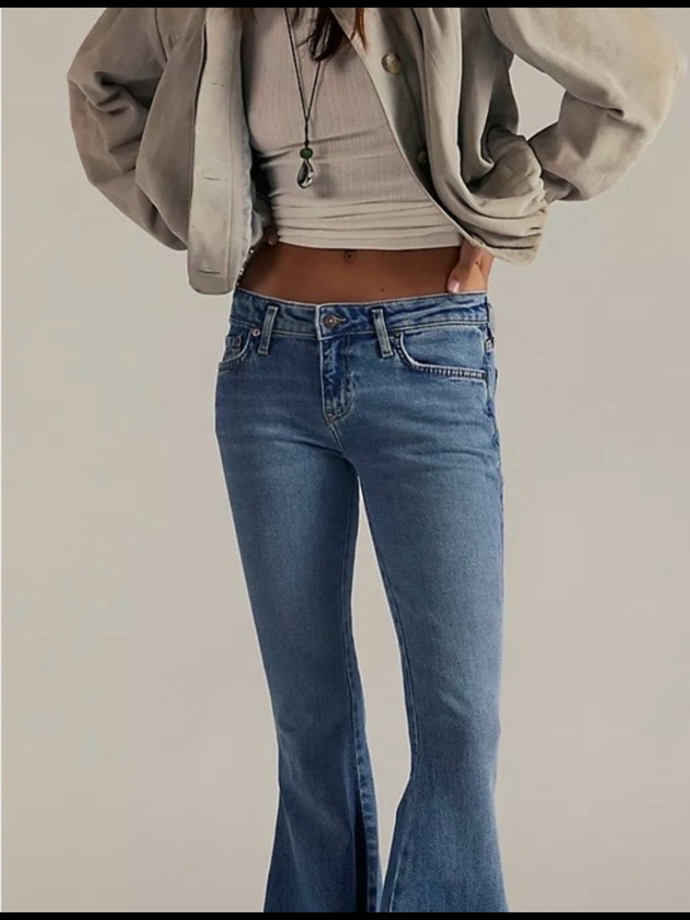 NWT Free People We The Free Emre Low-Rise Flare Jeans Sz 32, In Blue Poppy - Picture 4 of 4